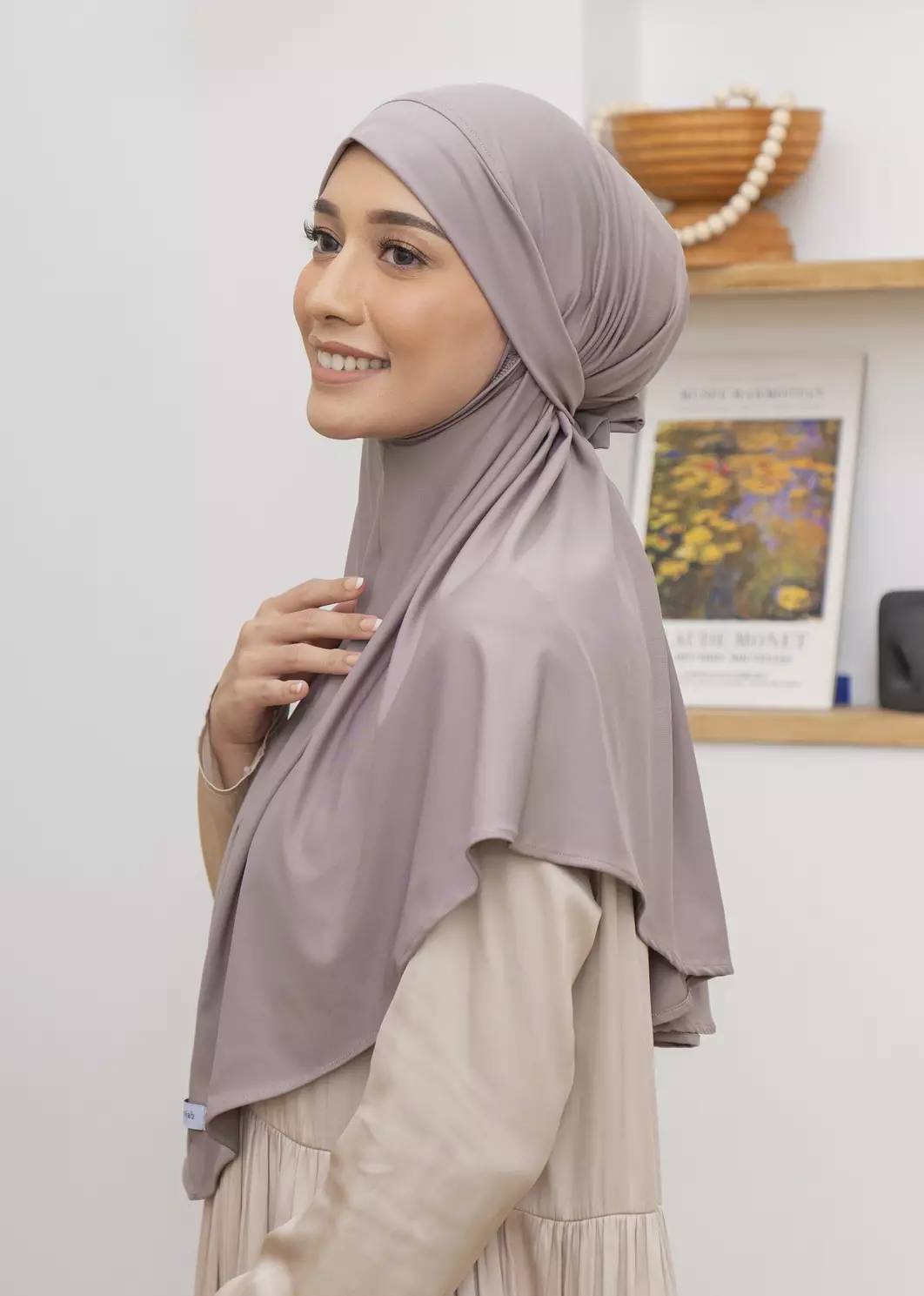 Wafa Instan (French Khimar) Grey Cream