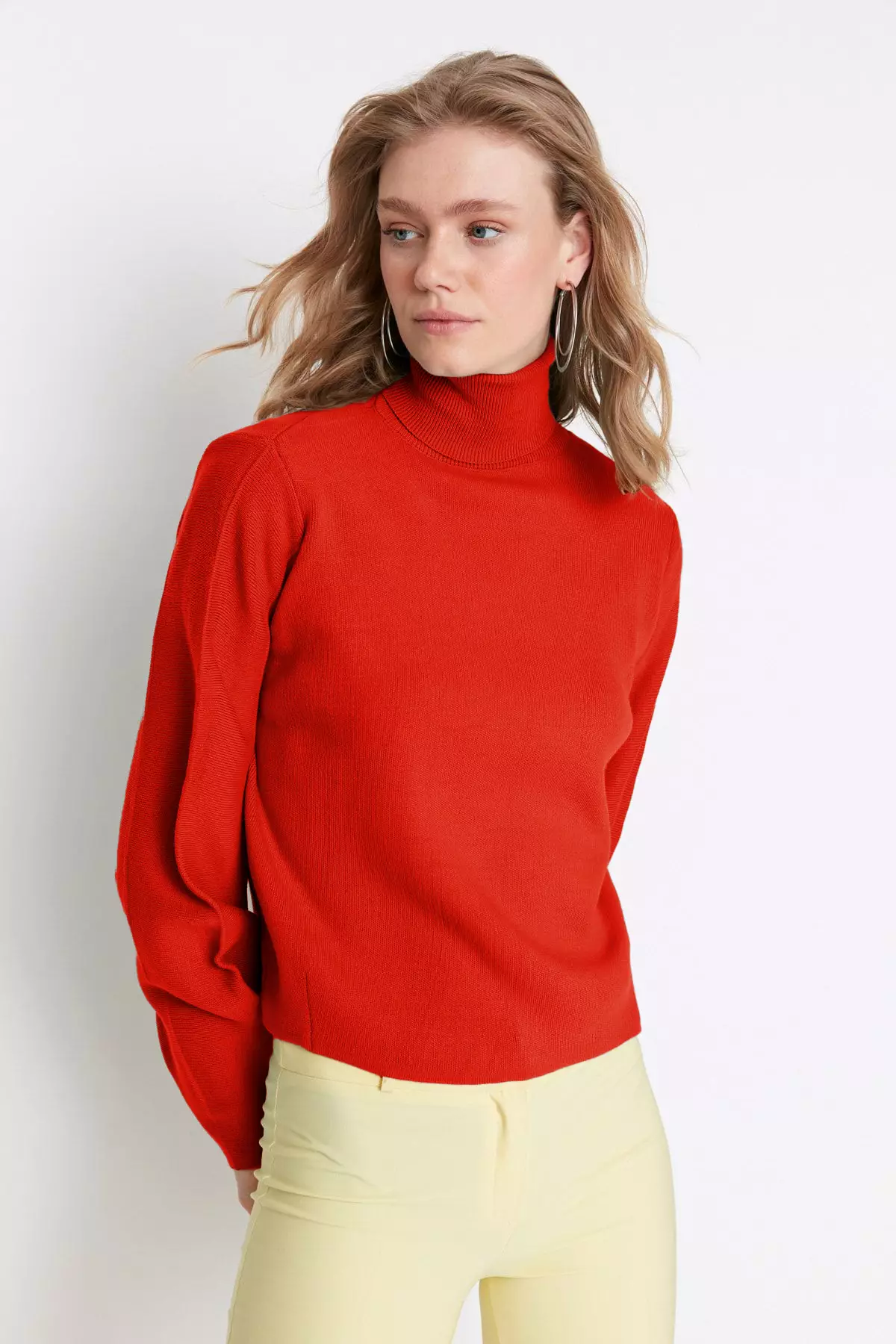 Pomegranate Flower Basic Turtleneck Knitwear Sweater