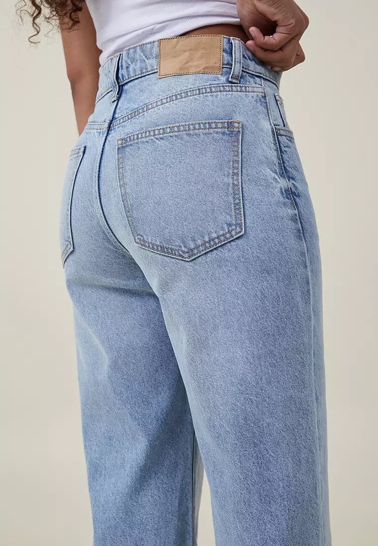 Asia Fit Loose Straight Jeans