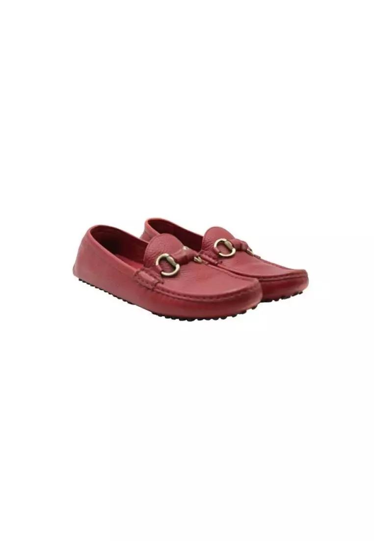 Red gucci sale fur loafers