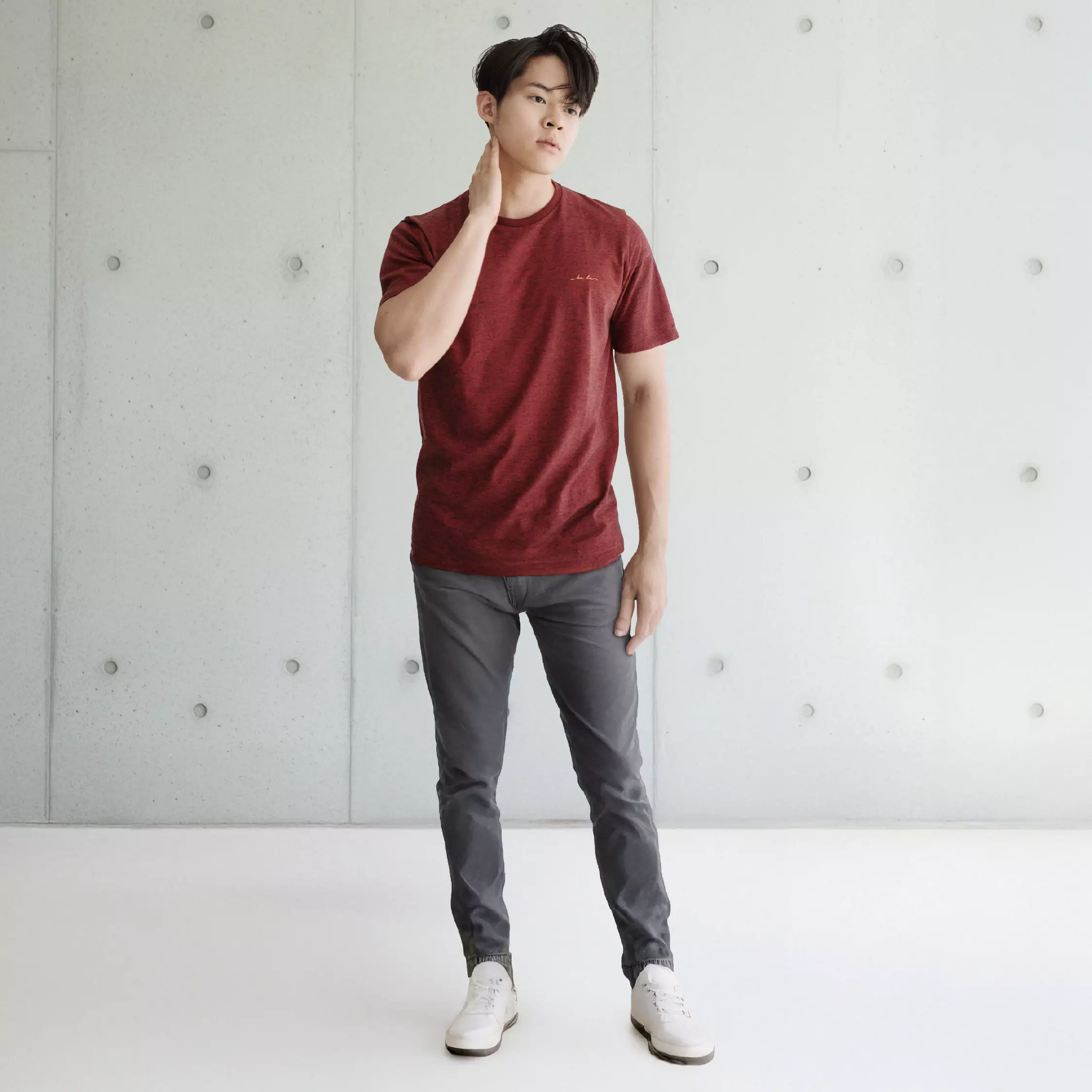 KALE ARTHUR REGULER MAROON T-shirt Reguler Cotton Viscose Asian Fit Warna