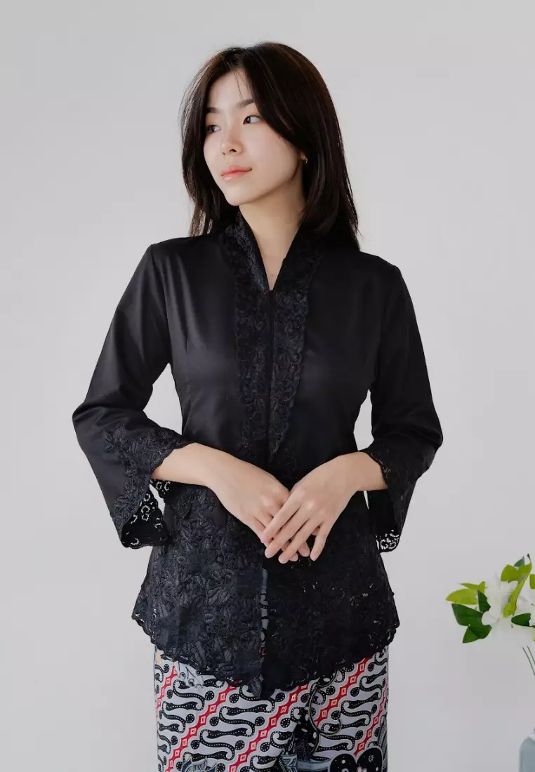 Mora long sleeve kebaya