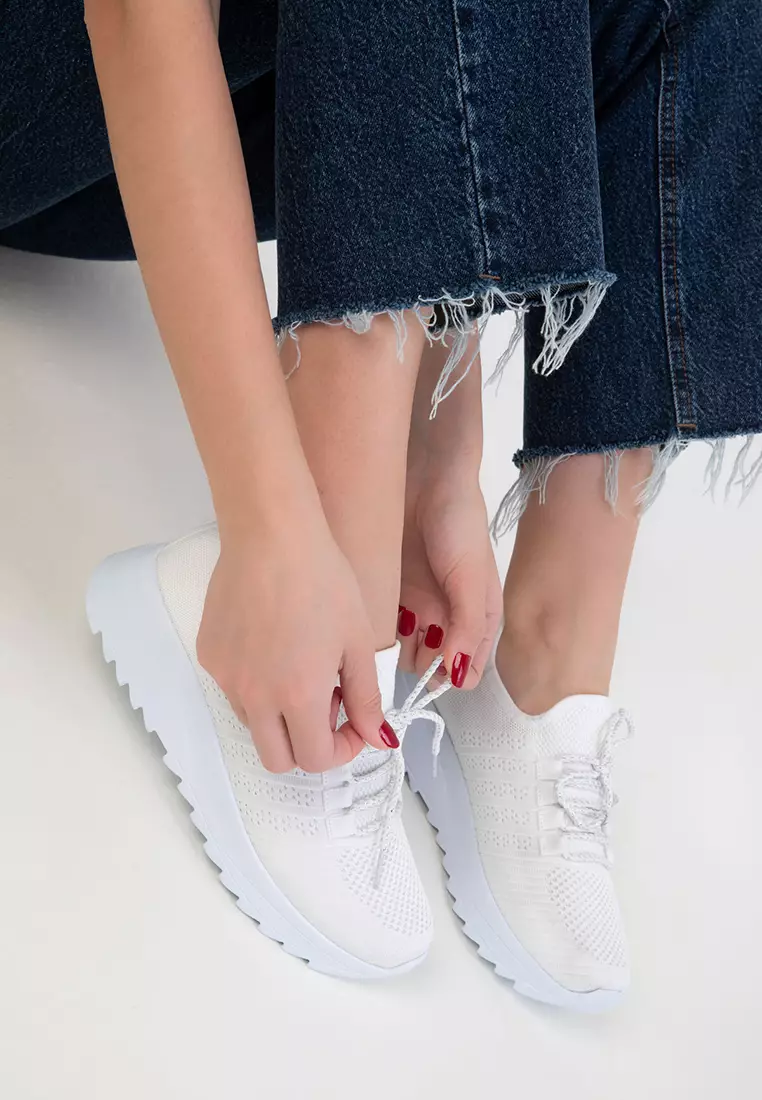 Women's White Sneakers 19118
