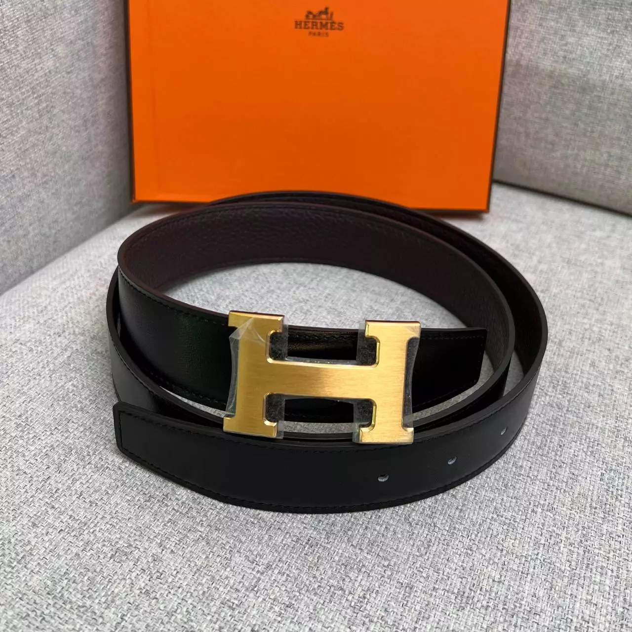 H Gold Buckle & Reversible Belt 32mm Togo Noir/Dark Brown