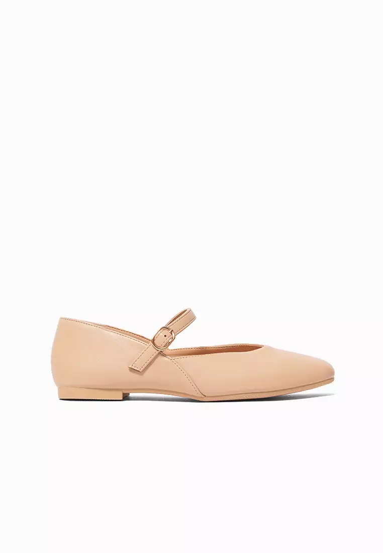 Discount on CLN  shoes - SKU: Serene Mary Janes