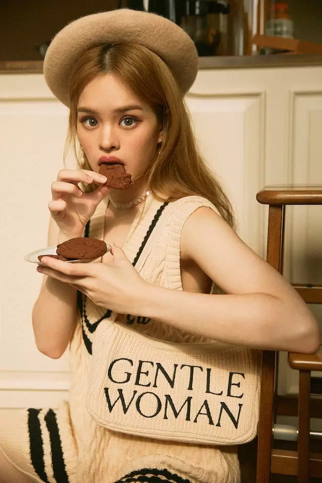 GW Preppy Knit Shoulder Bag - Pink