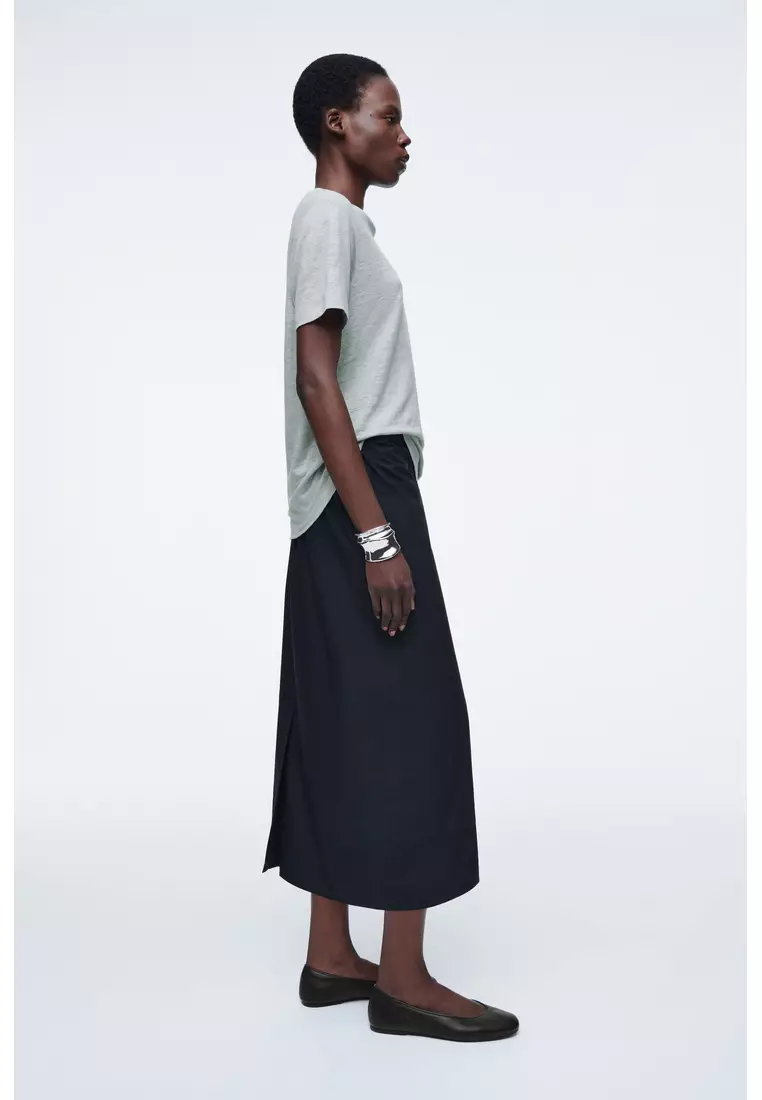 CREW-NECK LINEN T-SHIRT