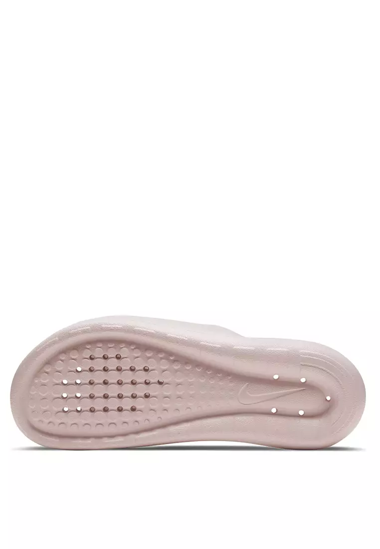 victori one nike