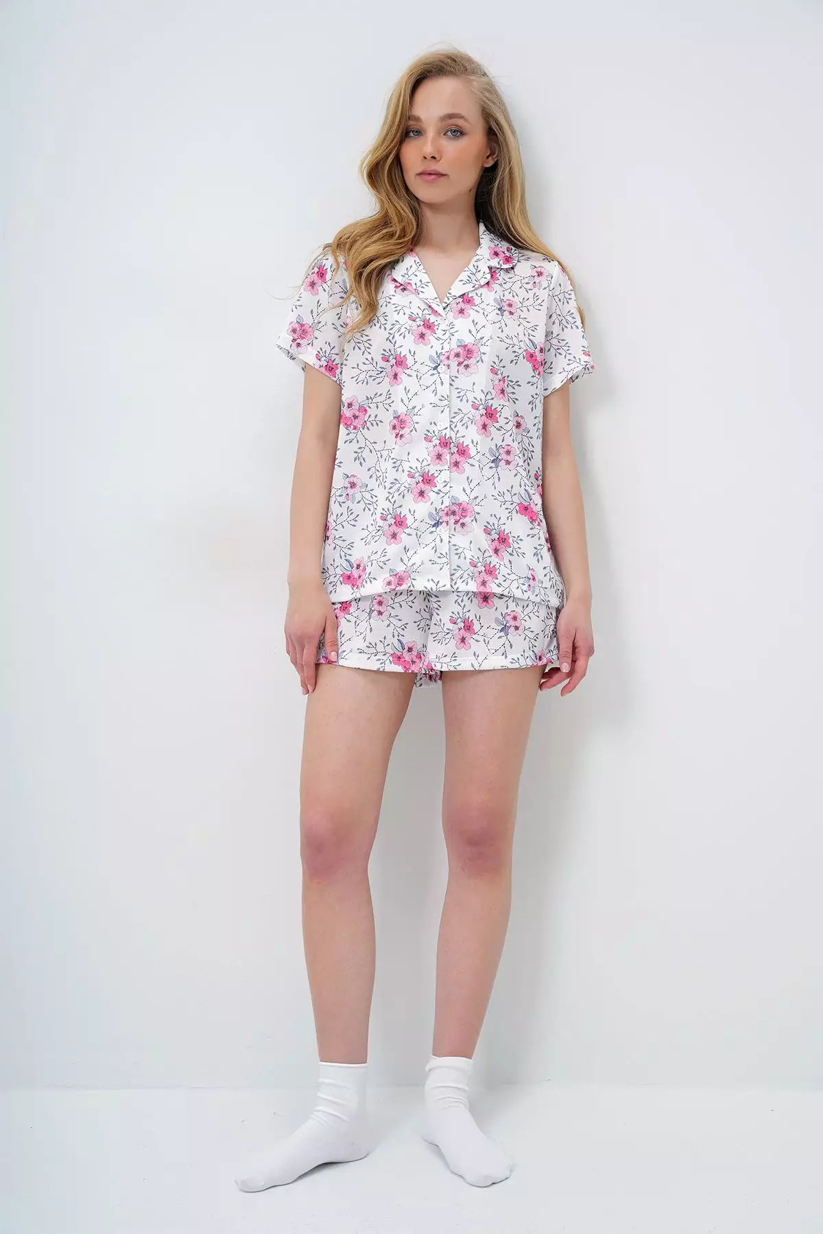 Women's Gray Pink Floral Pattern Knitted Cotton Shirt And Shorts Pajamas Set Pjm-X13886
