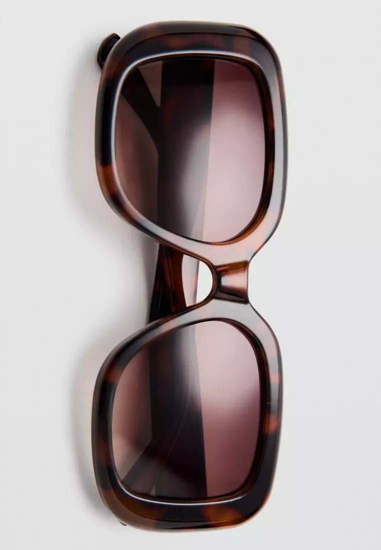 Squared Frame Sunglasses