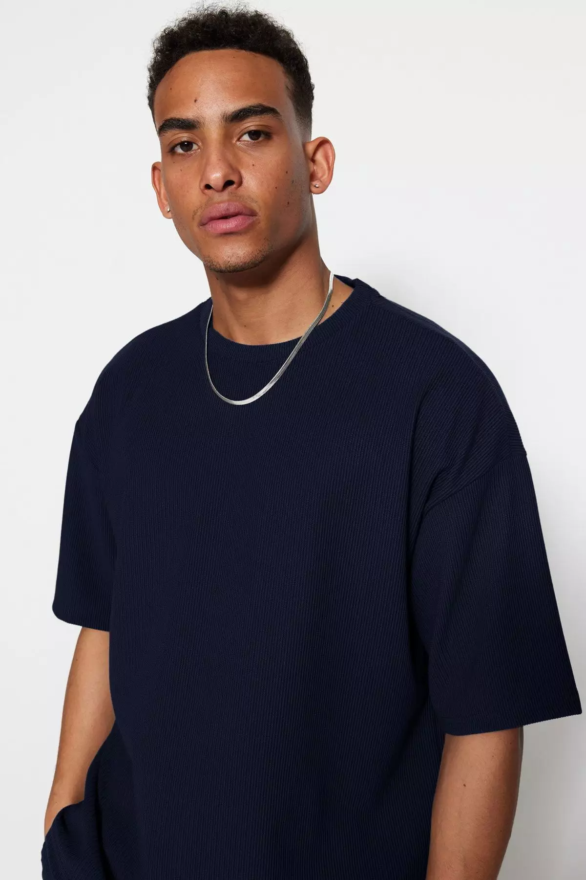 Navy Blue Premium Oversize Crew Neck Short Sleeve Textured Wrinkle-Free Ottoman T-Shirt TMNSS23TS00081