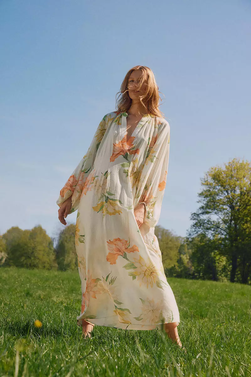 H&m maxi dress long sleeve best sale