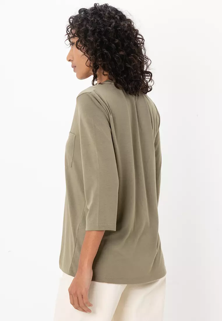 Dalila 3/4 V-Neck Top