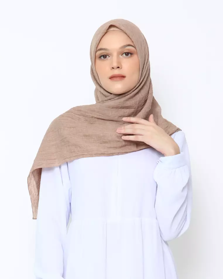 Hijab Segi Empat Voal Irania Tan