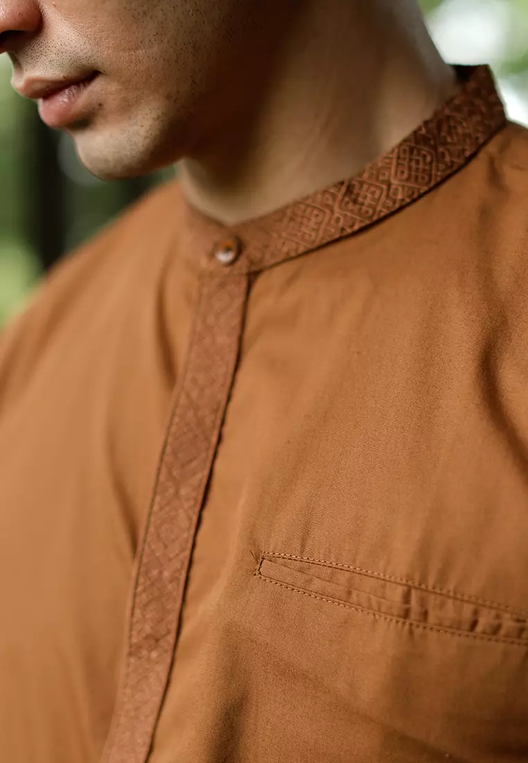 OXCON Kemeja Tangan Panjang koko bordir embrodiery collarless shirt Bronze