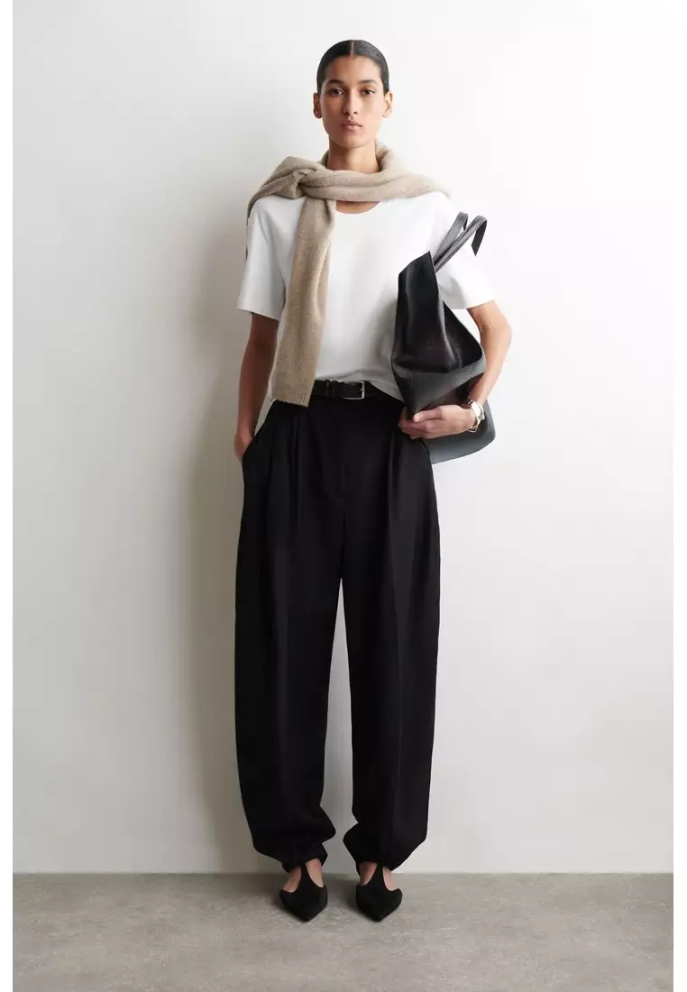SCOOP-NECK COTTON T-SHIRT