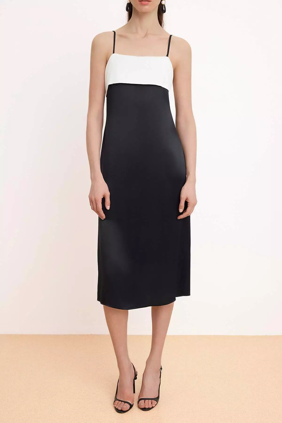 Black-White Color Block Satin Midi Woven Dress Twoss26El325
