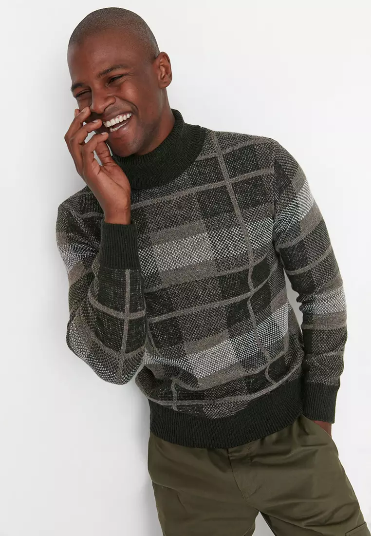 Slim Fit Turtleneck Plaid Knit Sweater