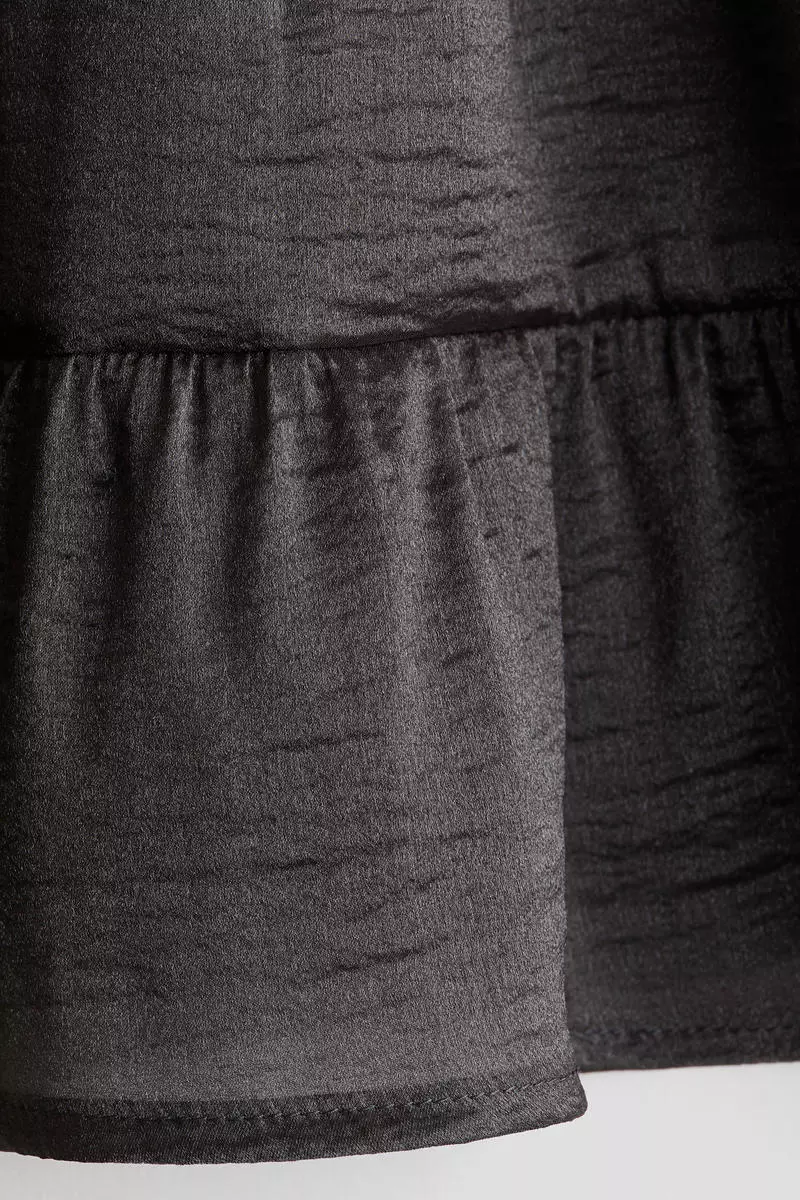 Tiered skirt