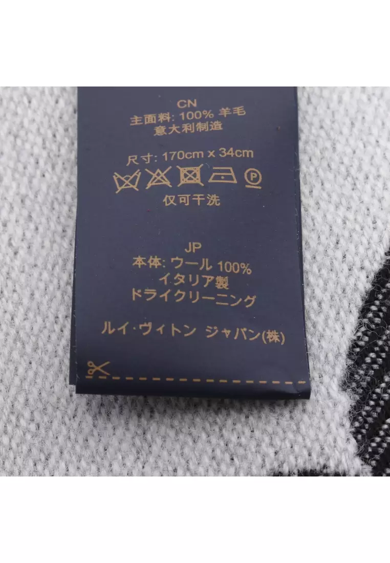 Pre-Loved Louis Vuitton LV Essential Noir Scarf wool black Light gray