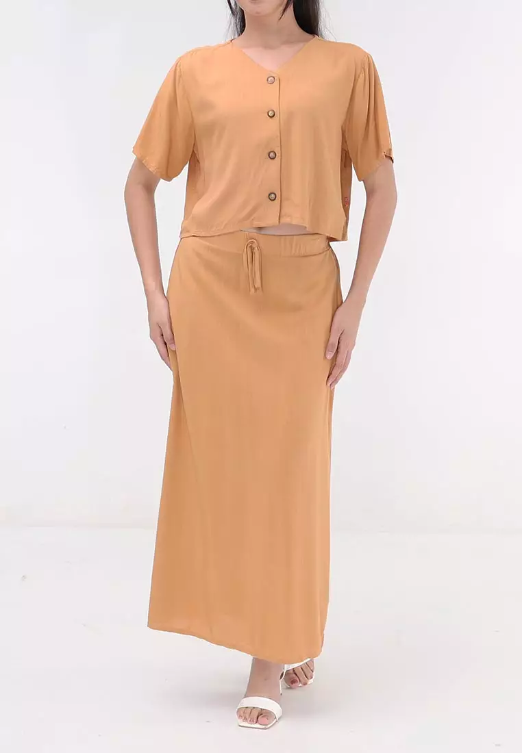 Short Sleeves Blouse/Skirt Terno