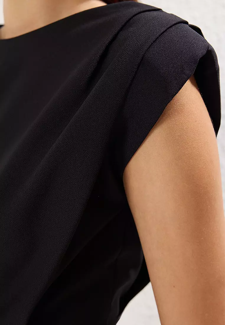 Extended Shoulder Fitted Dress