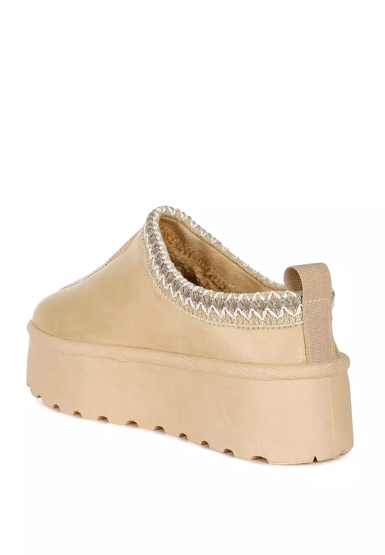 Embroidered Platform Classic Slip-On in Beige