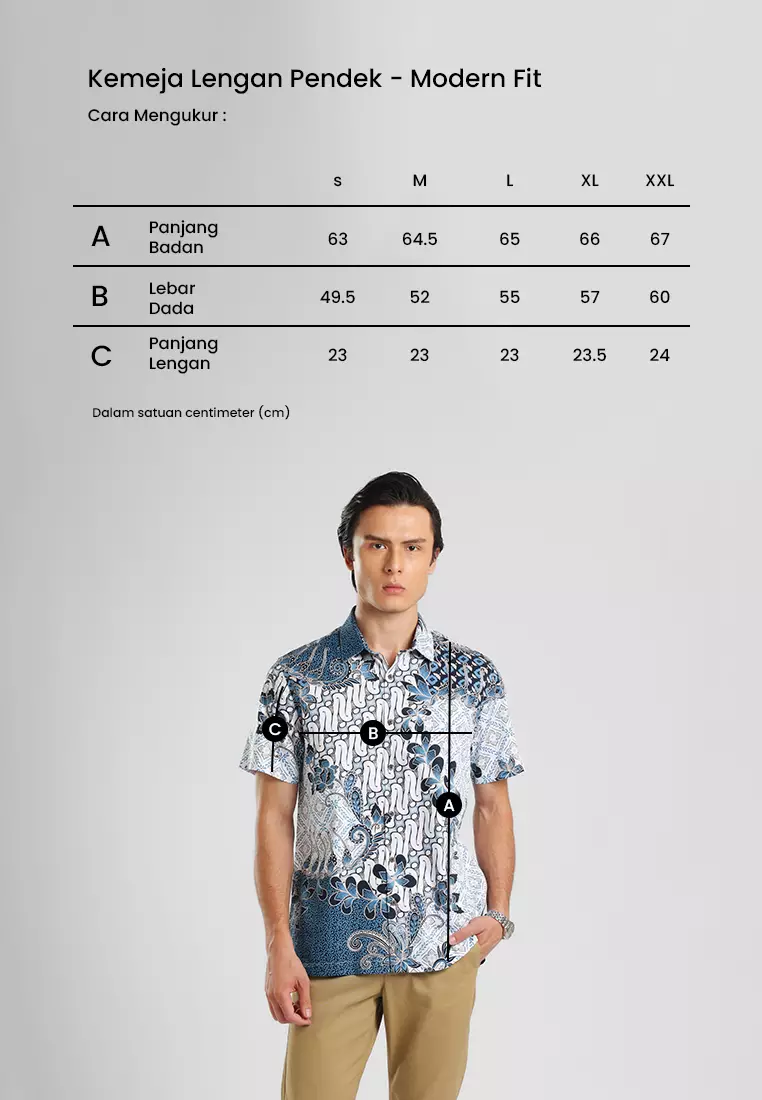 MANZONE - Kemeja Batik Lengan Pendek Pria Wira Modern Fit - Light Blue Warna Light Blue