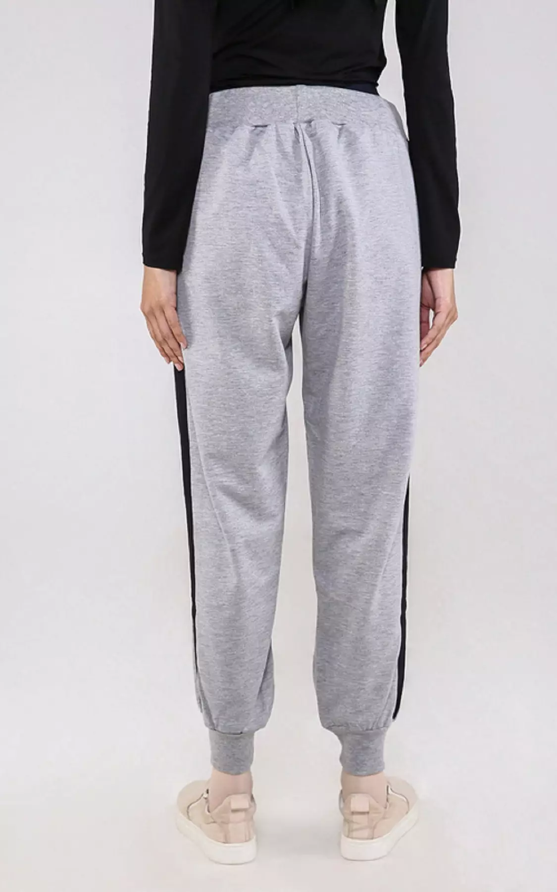 Basic Jogger Pants - Celana Training Olahraga Wanita