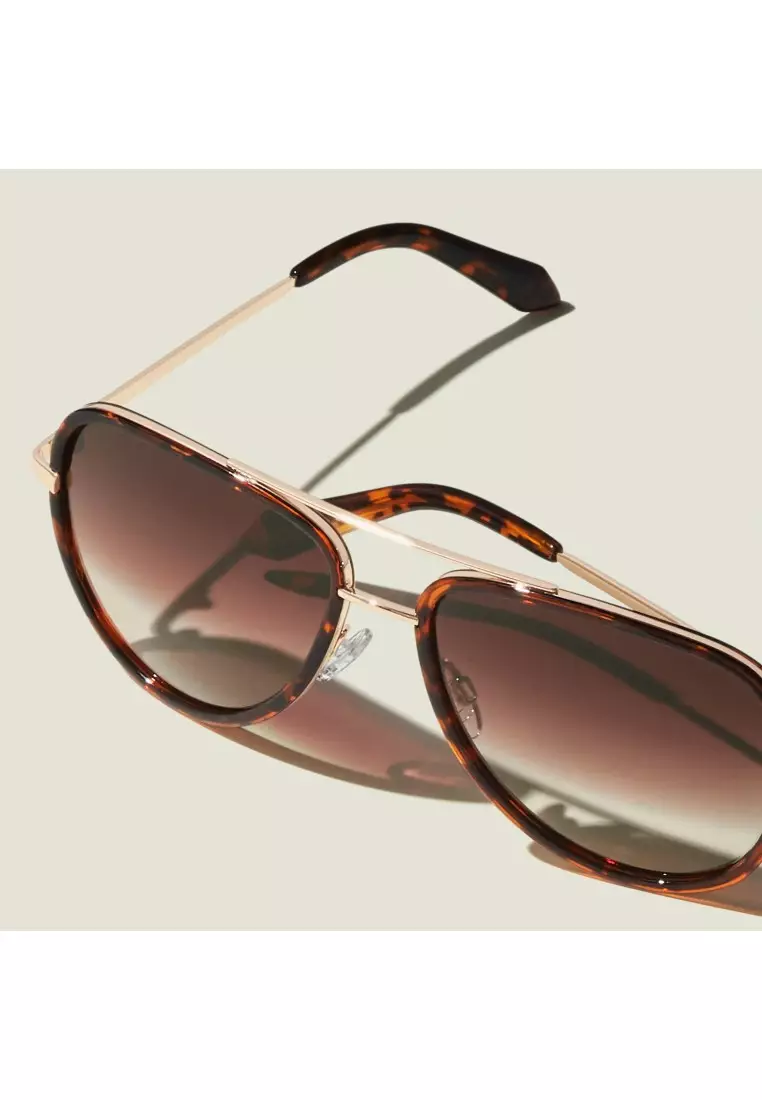 QUAY All In Medium Sunglasses - Tort/Brown Fade