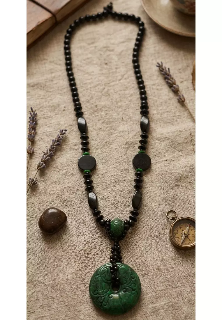 Women's Accessories Circular Jade Necklace Kalung Wanita Green & Black