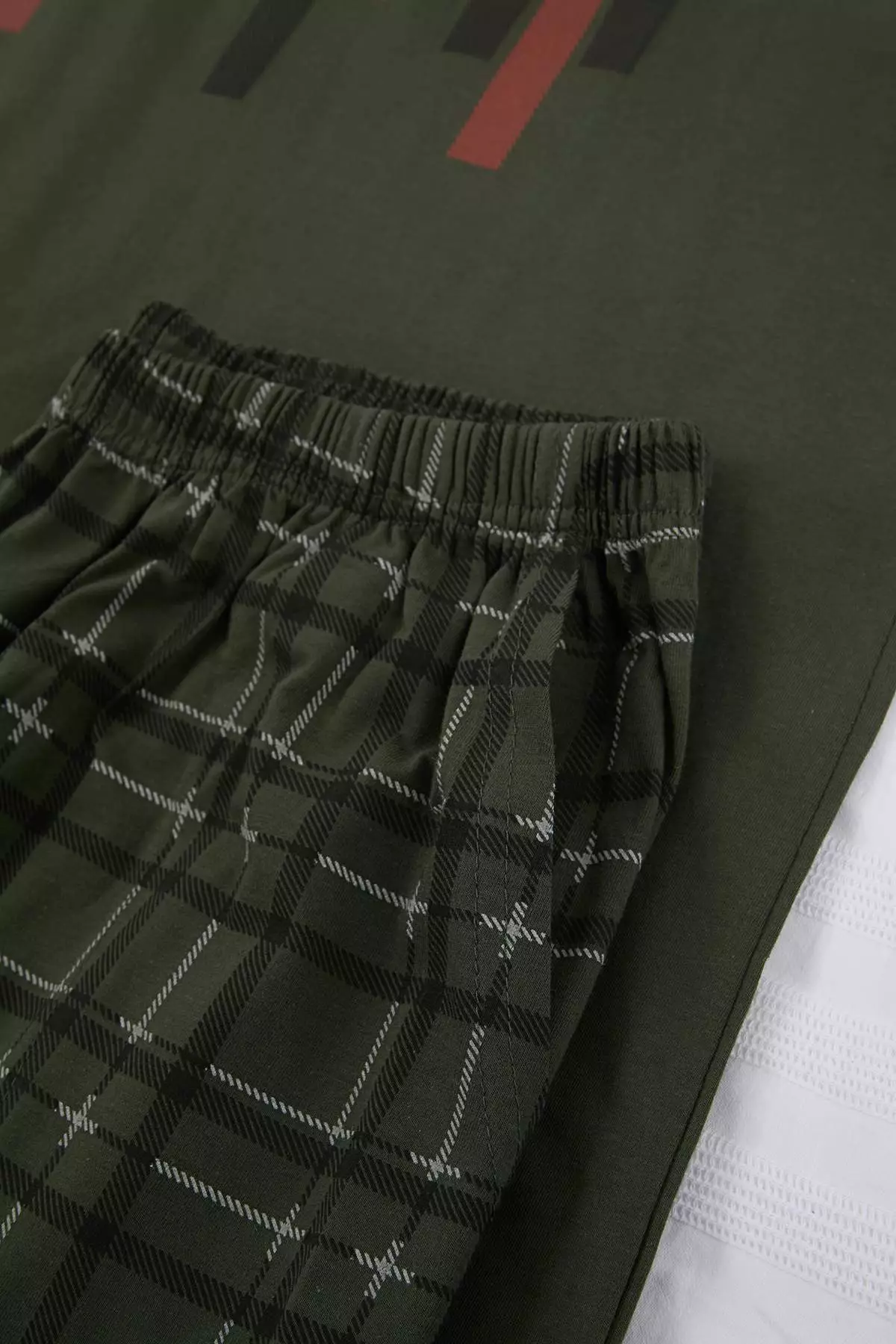 Green Big Size Regular/Normal Fit Printed Bottom Plaid Pattern Pajamas Set Tmnss26Ai00011