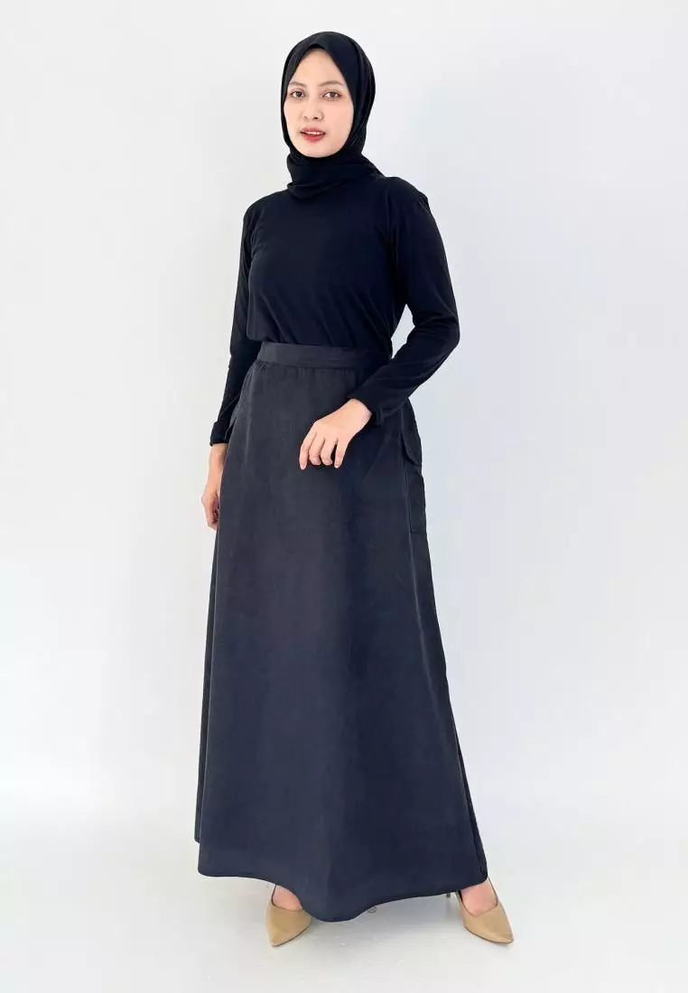 Carla Suede Skirt (Rok Panjang A-Line) HITAM