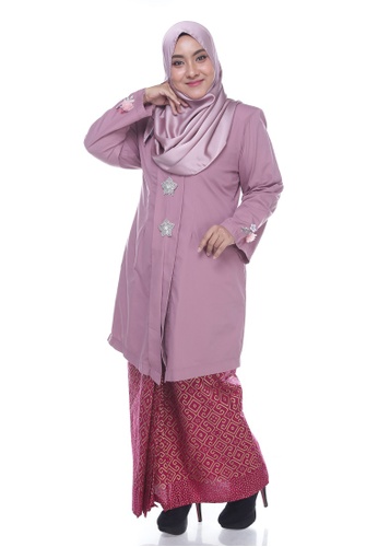 Nayli Plus Size Dusty Pink Kebaya Labuh From Nayli In Red And Pink And Gold Baju Kurung Moden Baju Kurung Moden