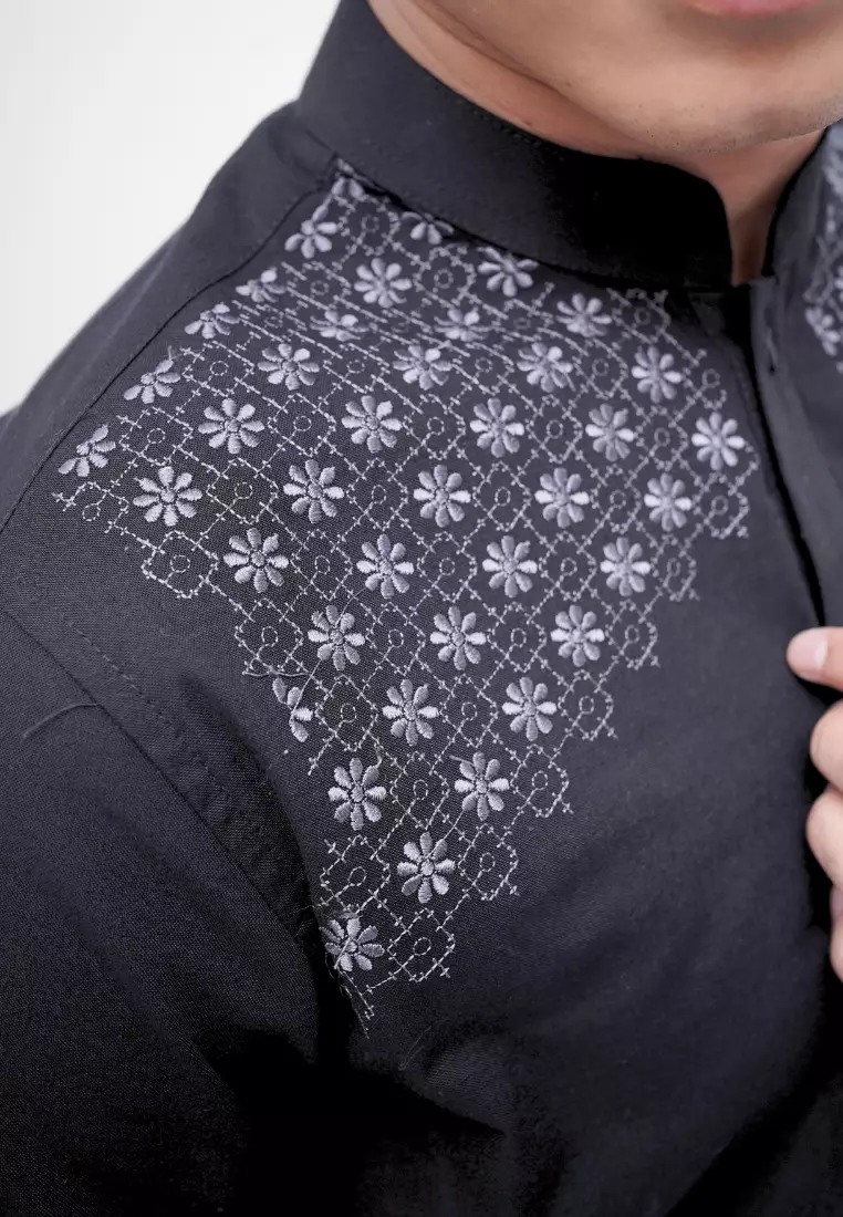 Ryusei Kemeja Kerah Koko Lengan Pendek Kenshiro Black