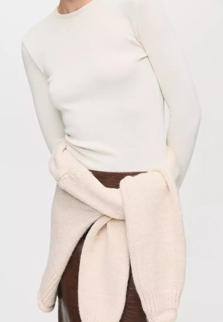 Ribbed Long-Sleeved Top