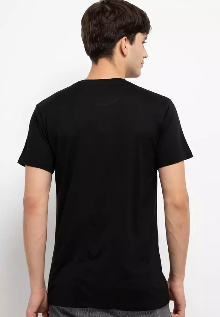 MTH85 Kaos Pria Simple Jepang Distro Katakana Straight Hitam