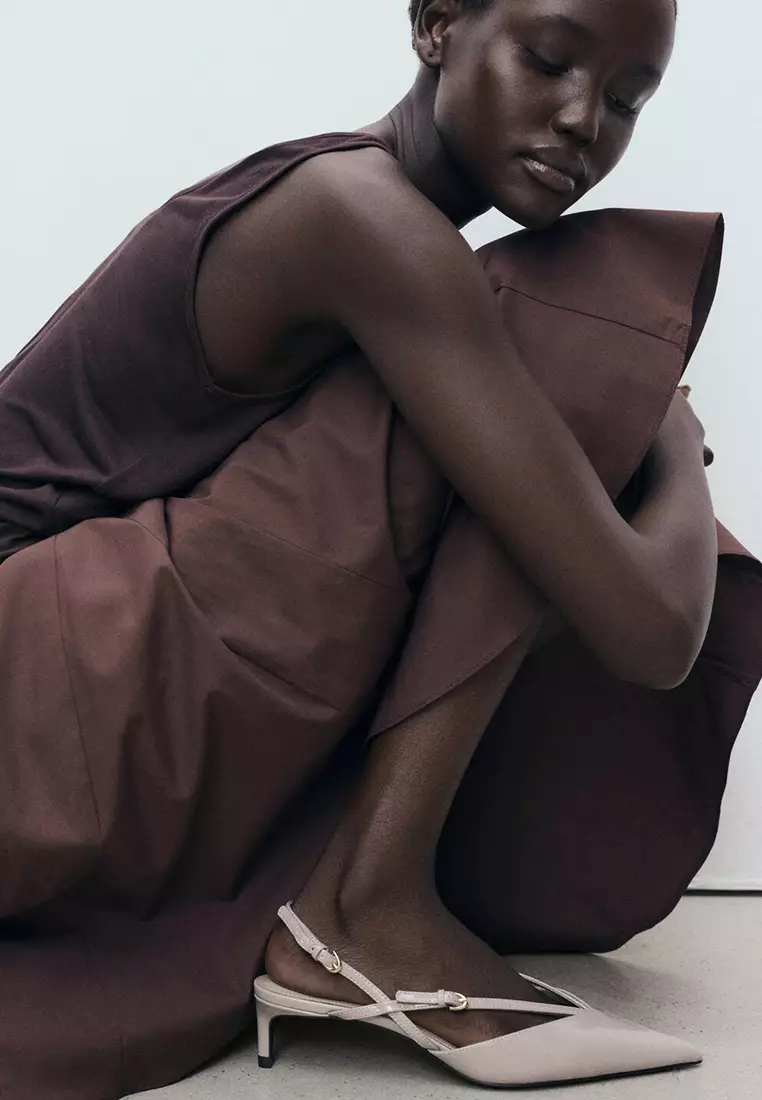 Kitten-Heeled Strappy Shoes