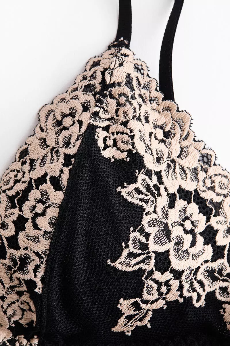 Padded soft lace bra