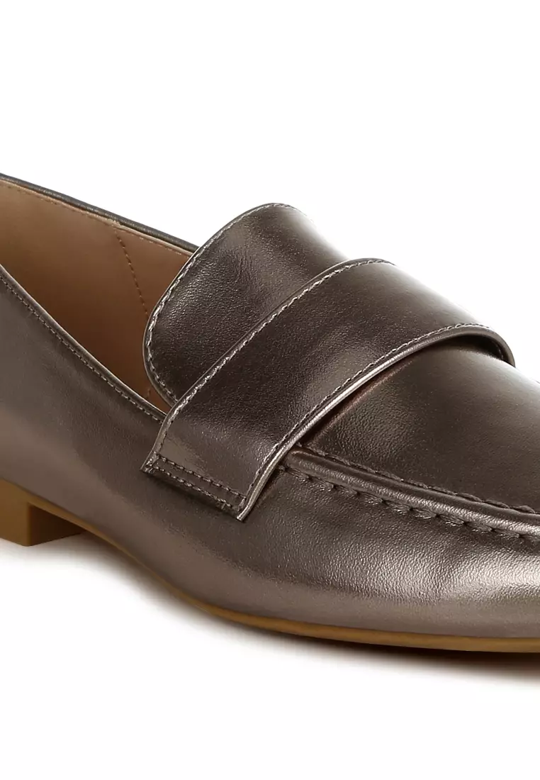 Flat Heel Loafers In Silver