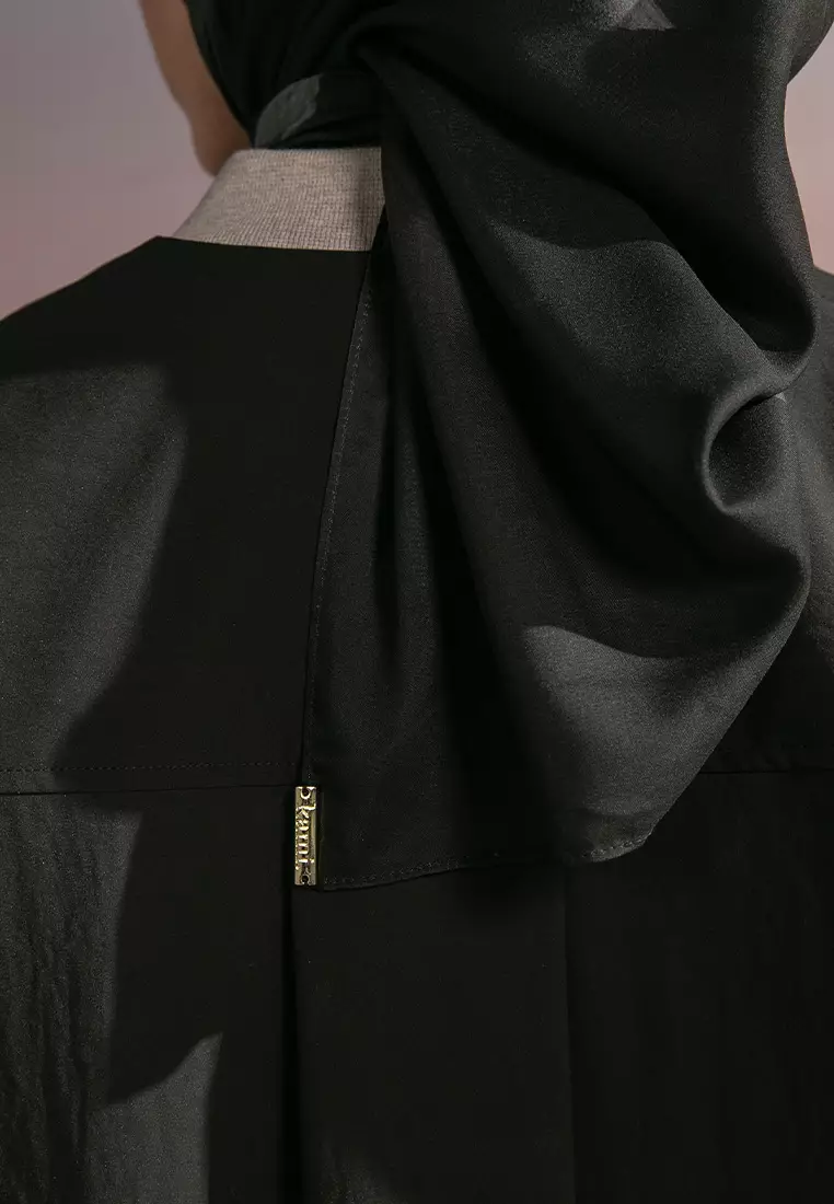 Kami Reverie Signature Scarf Black