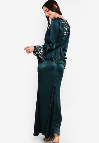 Back Lace Detailing Kurung from Lubna in Green