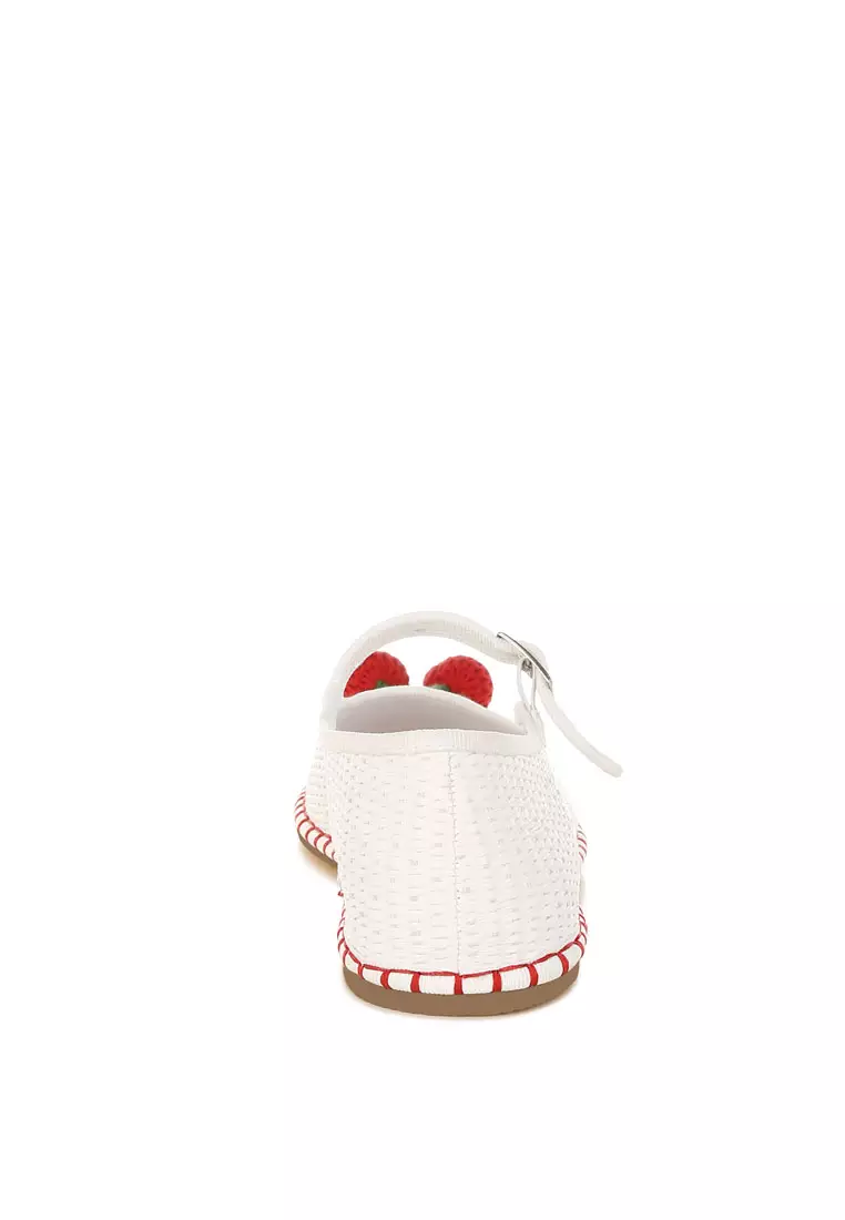 Sepatu Mary Jane Beraksen Ceri Warna Putih