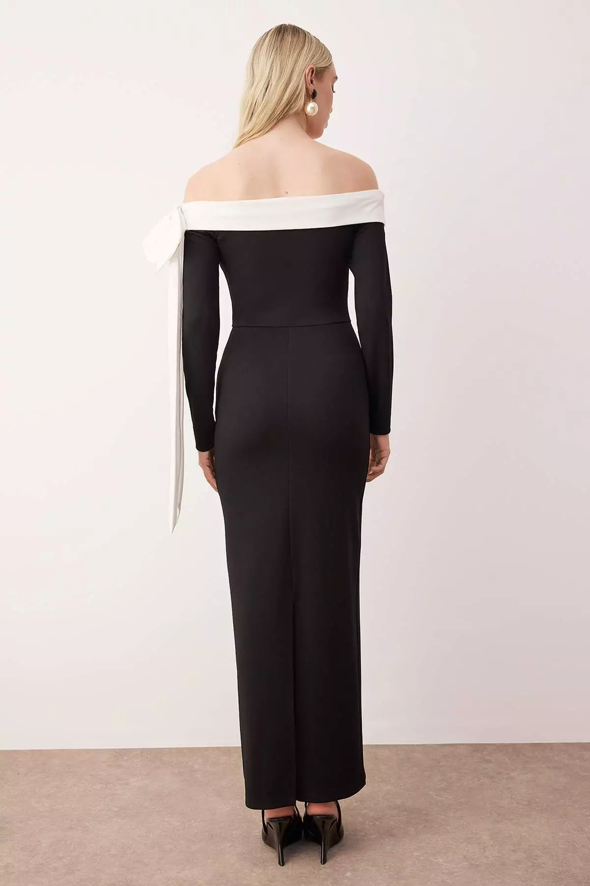 Black-White Bow Detailed Knitted Crepe Maxi Unlined Chic/Evening Dress