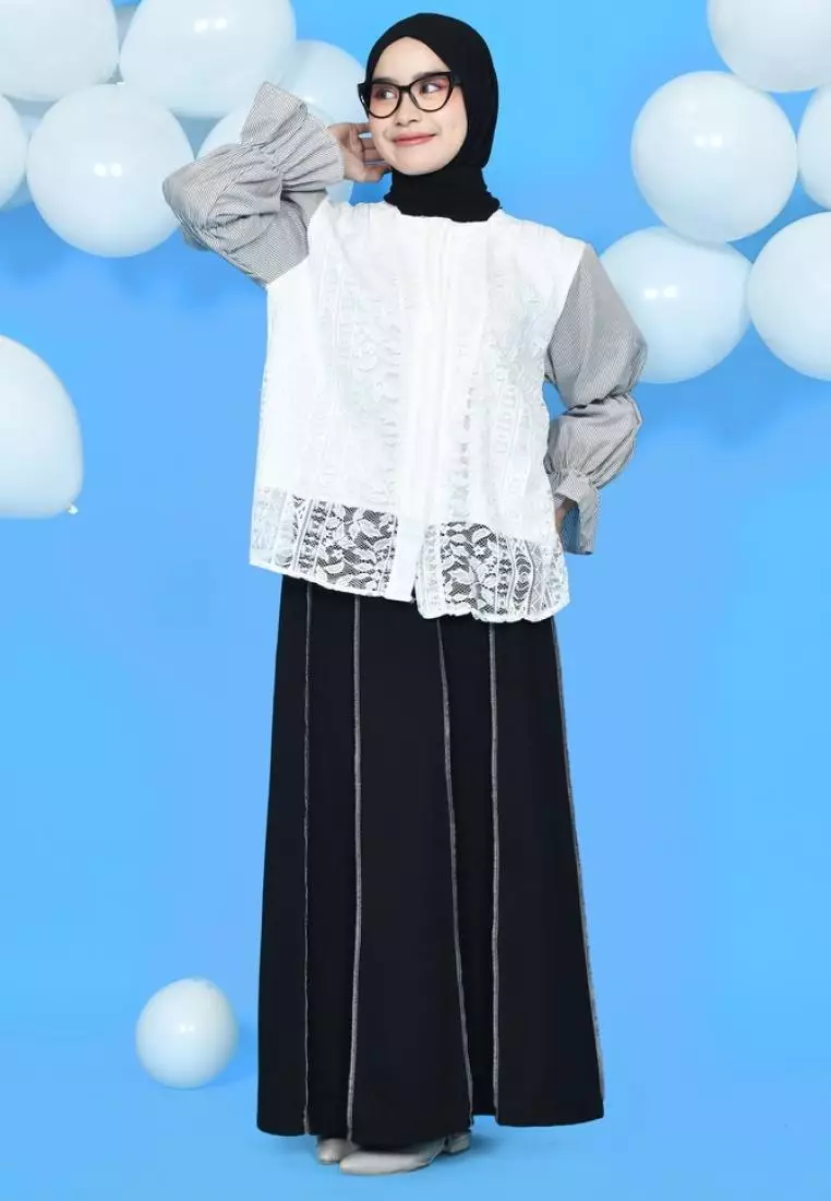 Seika Lace Top - Bw - Stripe Black M18224 R14S2
