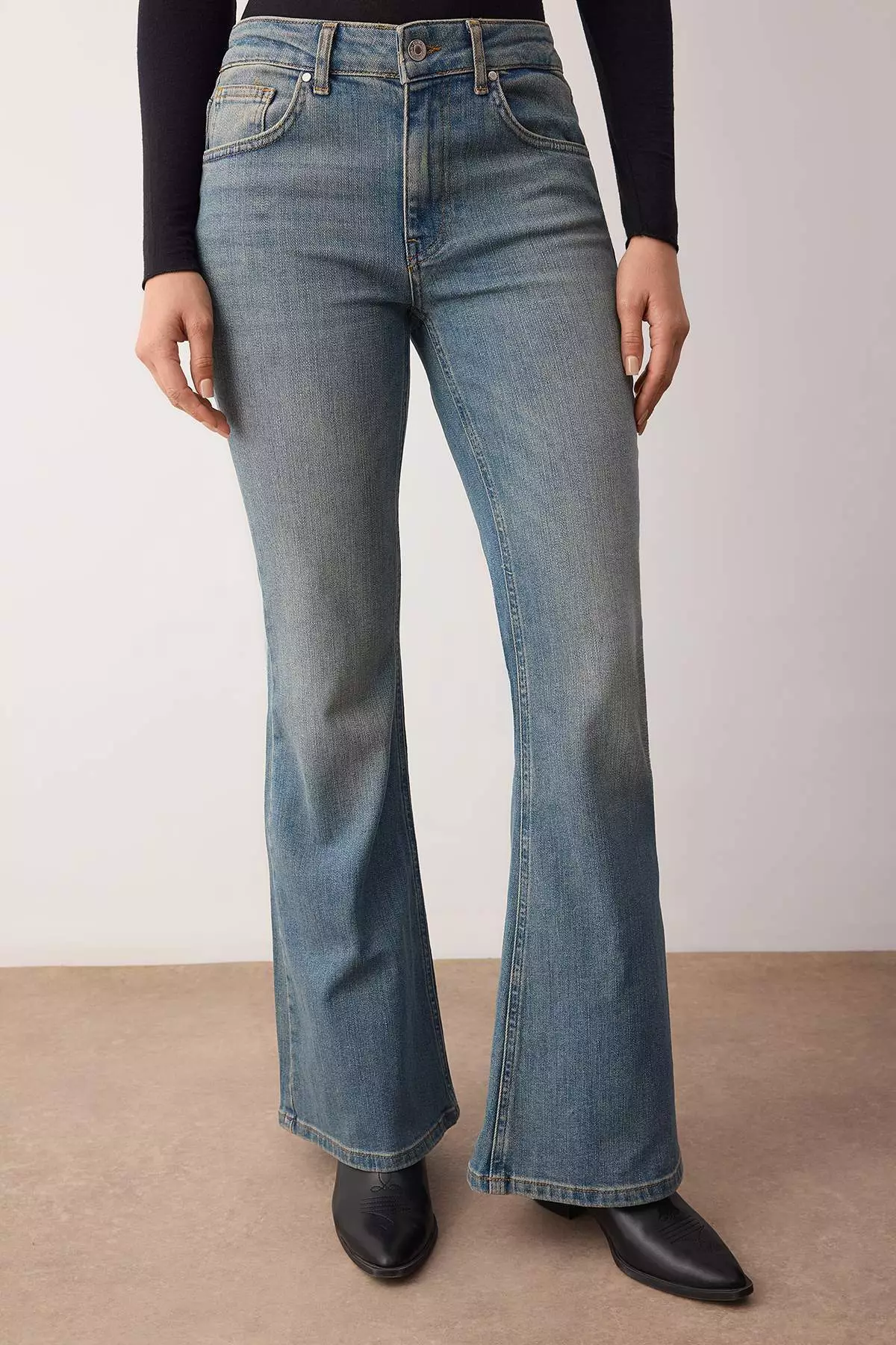 Blue Regular Waist Back Pocket Detailed Flare Bootcut Jeans