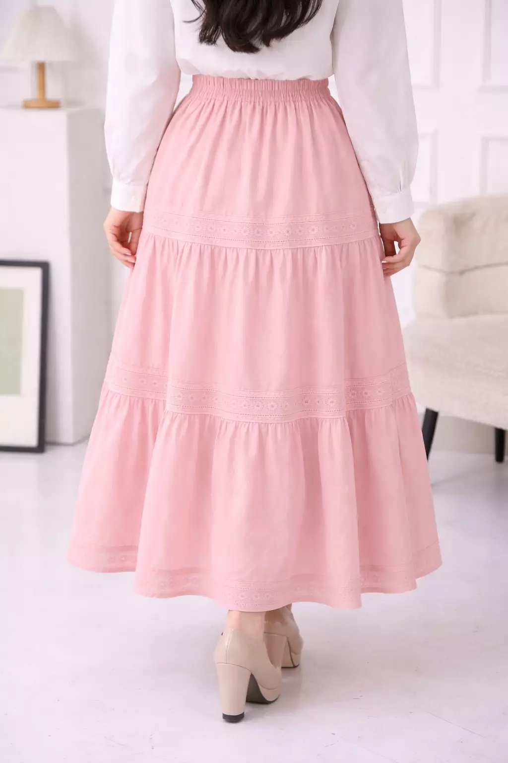Yeseul Tiered Lace Maxi Skirt in Pink