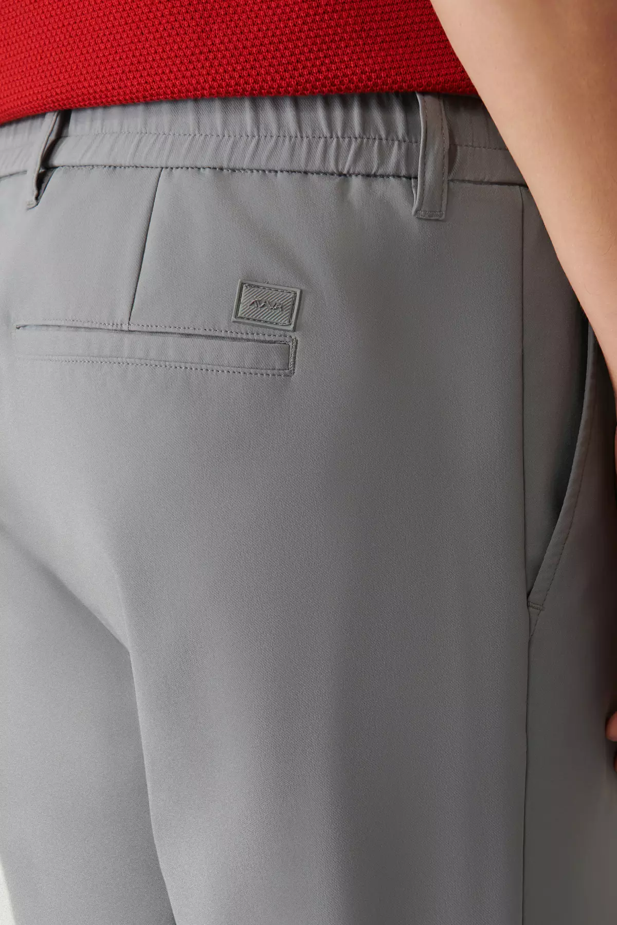 Men'S Gray Elastic Waist 360 Degree Flexible Technical Fabric Slim Fit Trousers A41Y3077