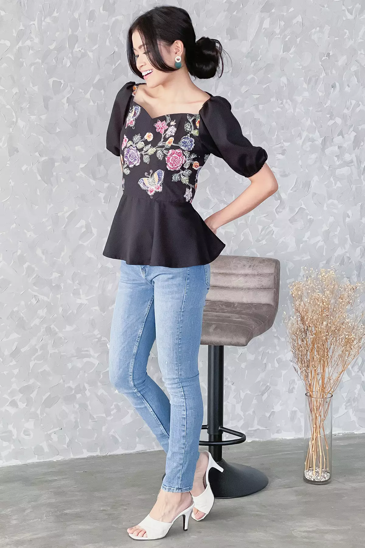 Elanaor Papilon Hitam Blouse