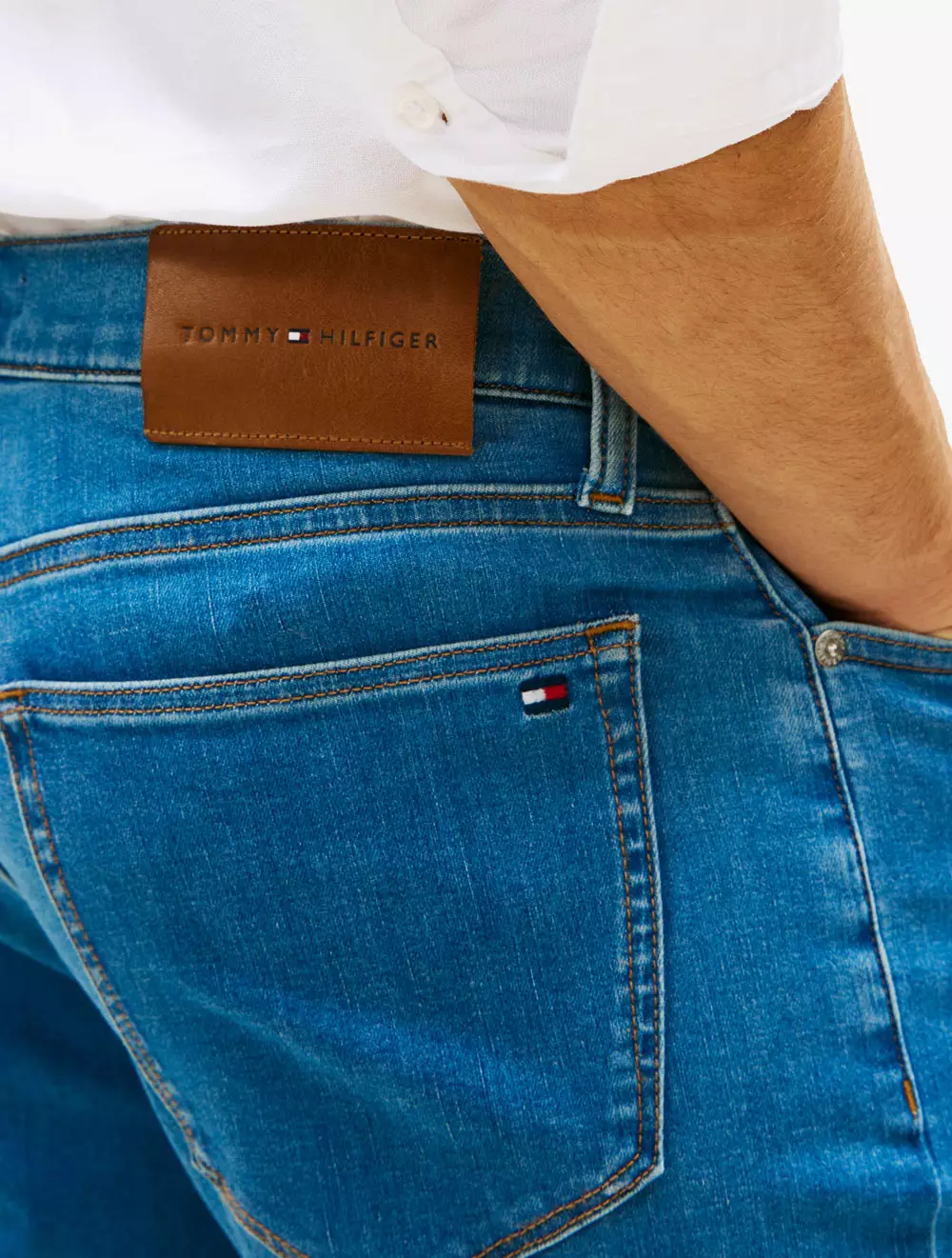 Tommy Hilfiger - Denton Coolmax Straight Jeans
